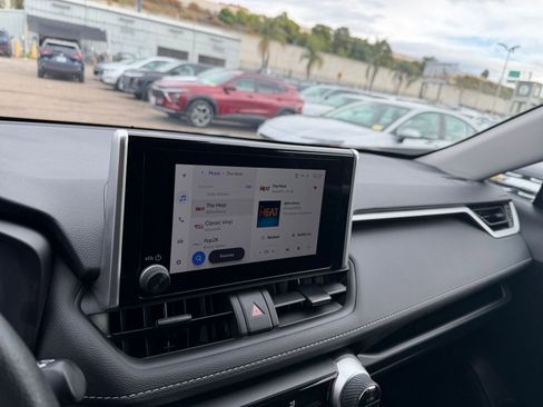 Used 2025 Toyota RAV4 LE image 21