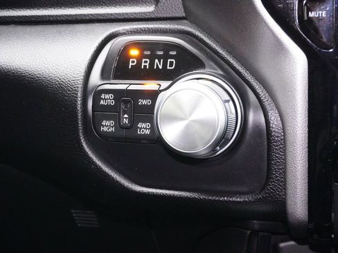 Used 2020 RAM 1500 Laramie w/ Sport Appearance Package AWD/4WD image 19