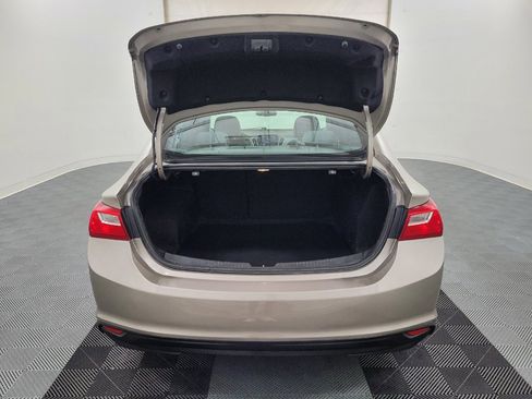Used 2022 Chevrolet Malibu LS FWD image 29