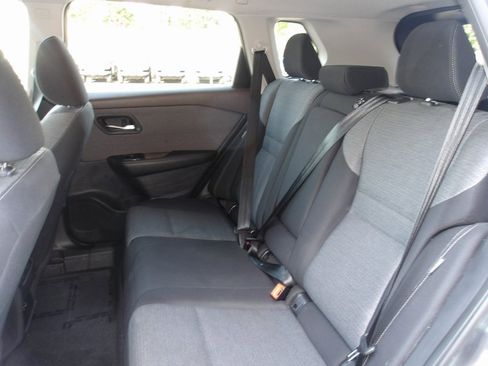 Used 2023 Nissan Rogue SV image 19