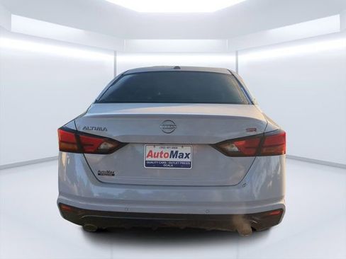 Used 2024 Nissan Altima 2.5 SR w/ SR Premium Package image 4