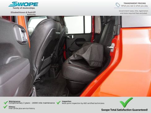 Used 2025 Jeep Gladiator Rubicon AWD/4WD image 11