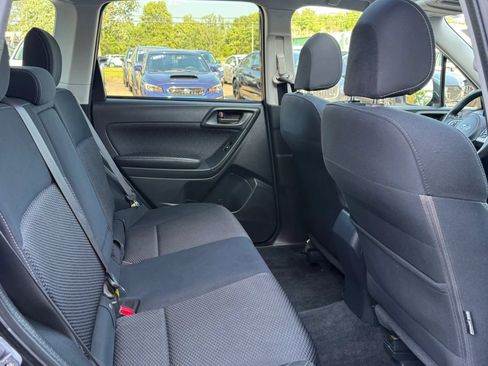Used 2017 Subaru Forester 2.5i Premium AWD/4WD image 16
