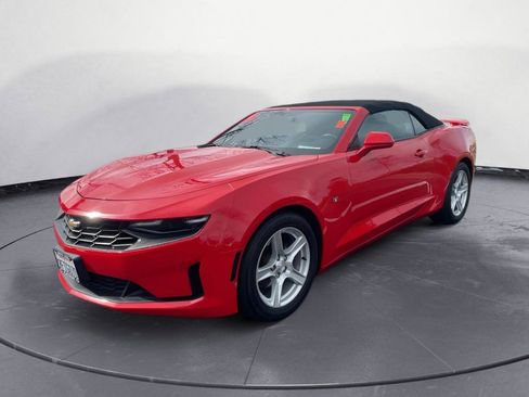 Used 2020 Chevrolet Camaro LT image 3