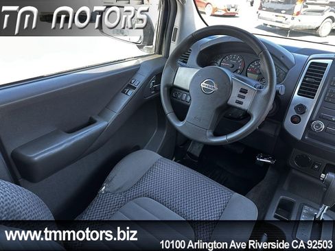 Used 2010 Nissan Frontier SE w/ SE Value Truck Pkg RWD image 15