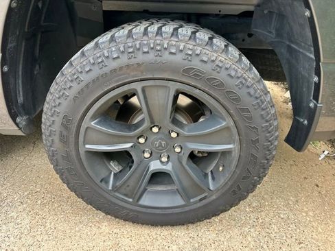 Used 2022 RAM 1500 Big Horn AWD/4WD image 4