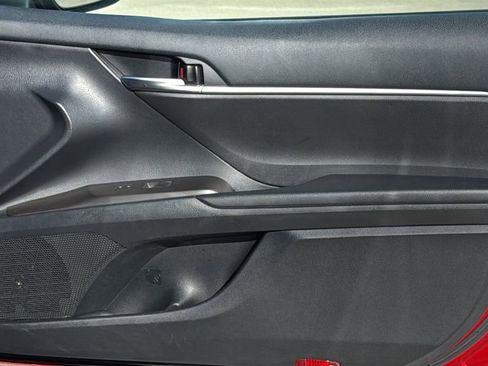 Used 2023 Toyota Camry SE image 28