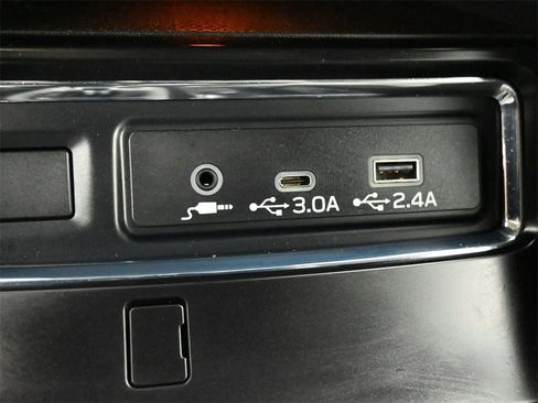 Used 2024 Subaru Ascent Onyx Edition image 14