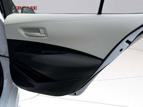Used 2023 Toyota Corolla LE FWD image 45