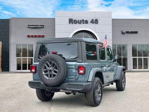 Used 2025 Jeep Wrangler Unlimited Sport AWD/4WD image 5