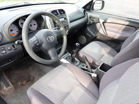 Used 2005 Toyota RAV4 4WD image 50