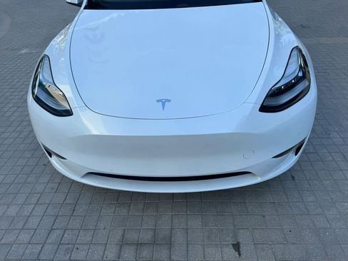 Used 2023 Tesla Model Y Long Range AWD/4WD image 23