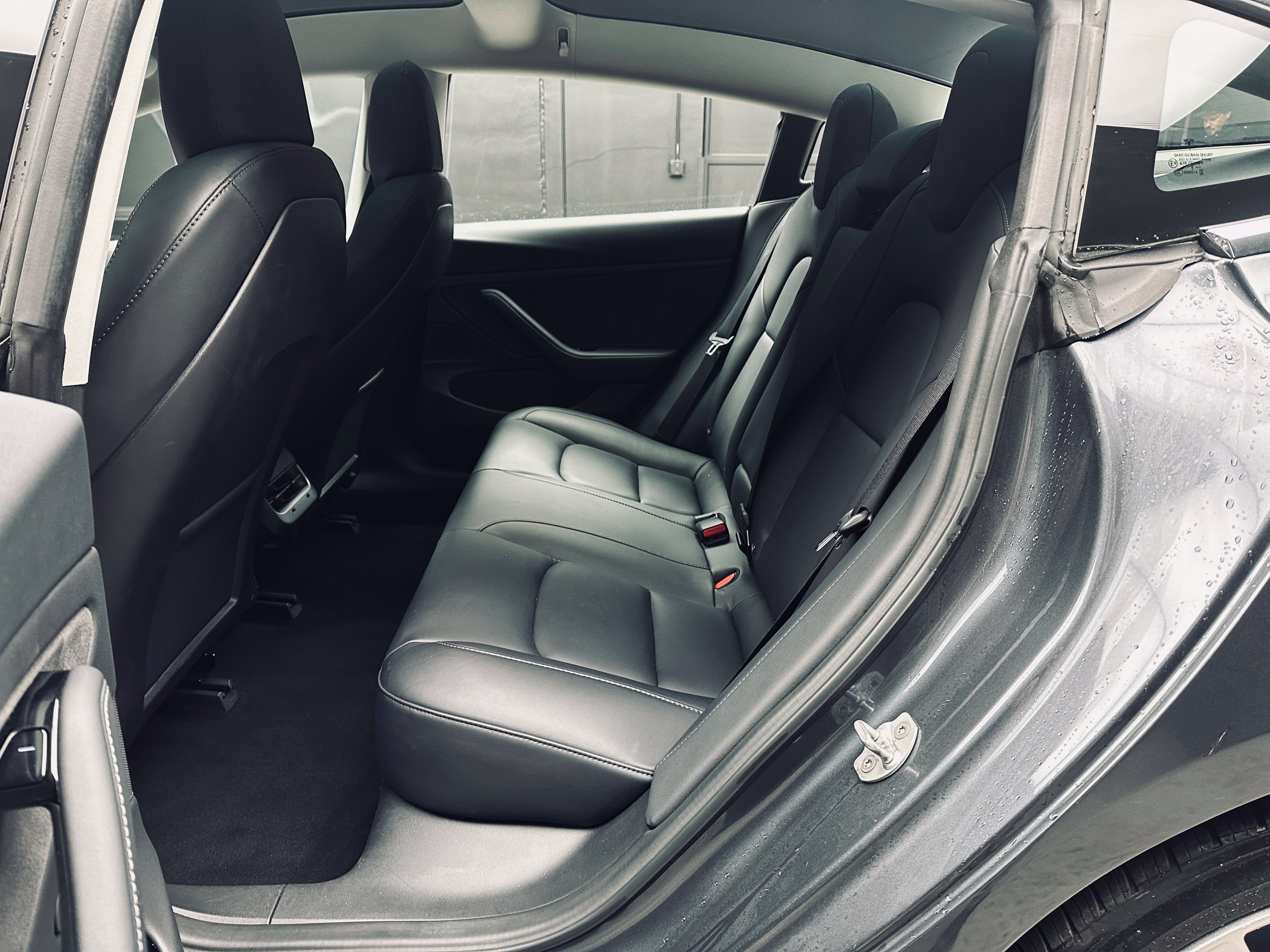 Used 2018 Tesla Model 3 Long Range AWD/4WD image 19