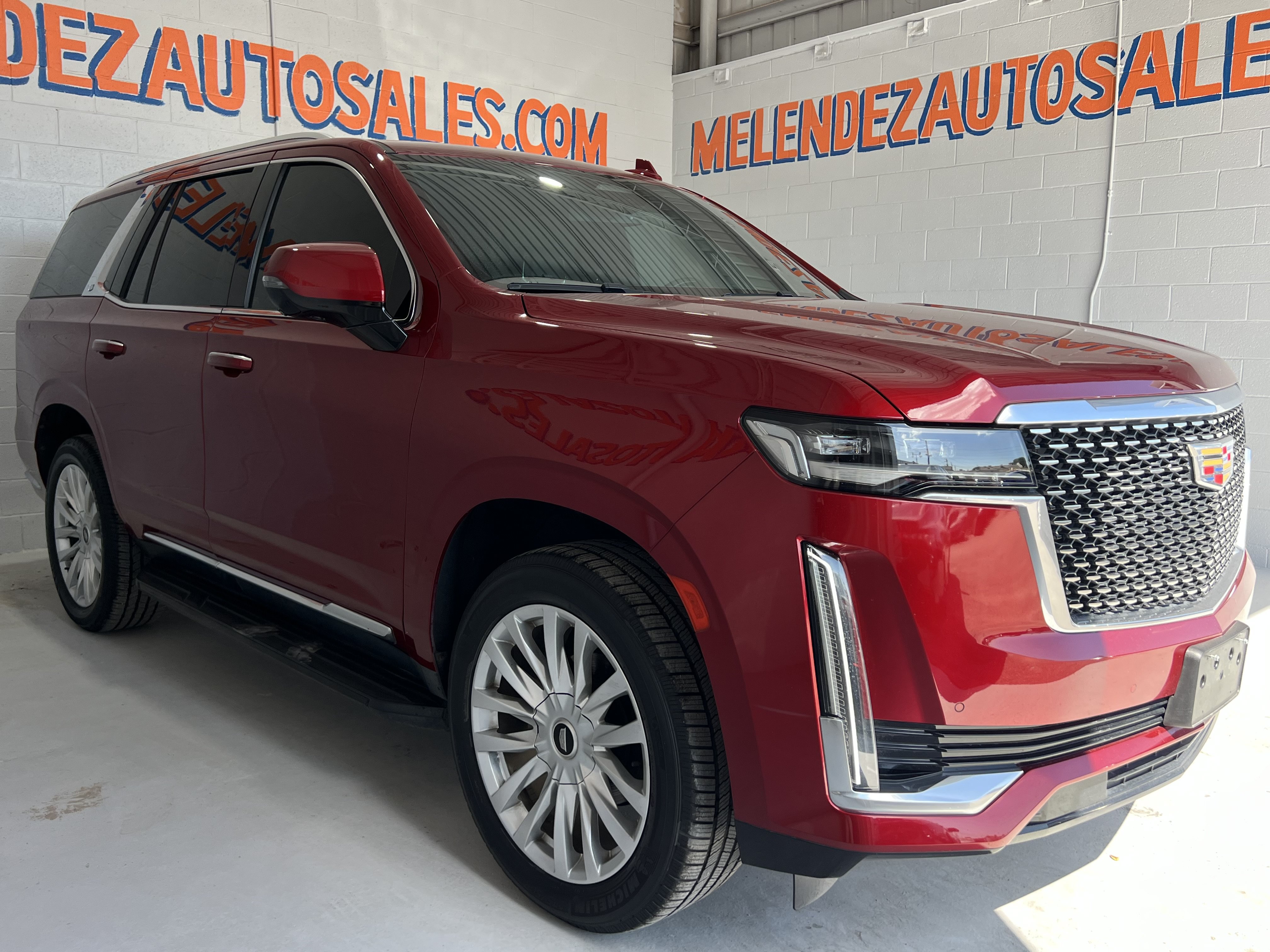 Used 2023 Cadillac Escalade Luxury RWD image 7