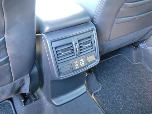 Used 2025 Subaru Forester Premium AWD/4WD image 15
