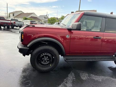 New 2026 Ford Bronco Outer Banks w/ Black Appearance Package AWD/4WD image 9
