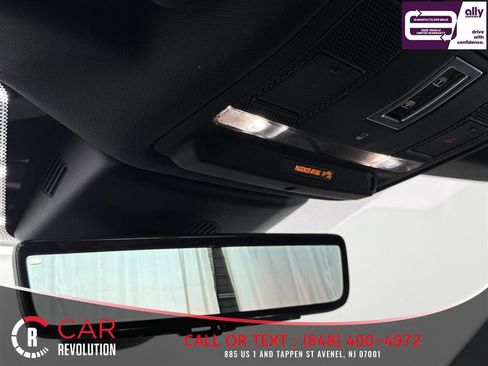 Used 2020 Land Rover Range Rover Evoque SE image 37