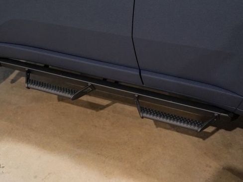 Used 2025 Toyota Land Cruiser image 67