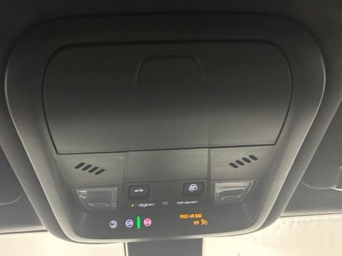 Used 2023 Chevrolet Equinox RS w/ RS Leather Package AWD/4WD image 41