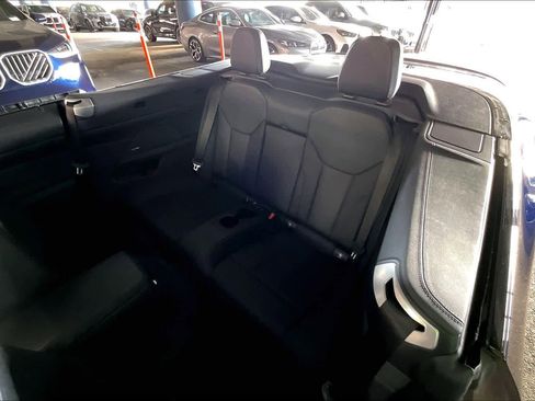 Used 2023 BMW M440i Convertible w/ Premium Package image 18