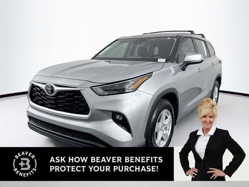 Certified 2024 Toyota Highlander LE image 1