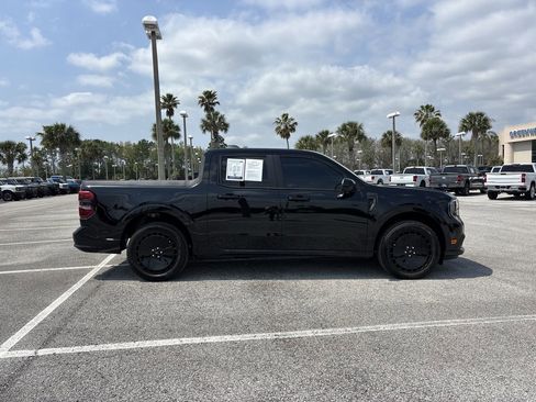Used 2025 Ford Maverick Lobo image 2