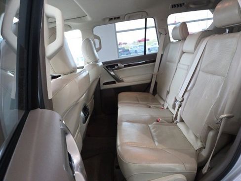 Used 2019 Lexus GX 460 460 image 12