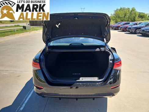 Used 2025 Nissan Sentra SV FWD image 25