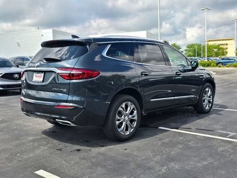Certified 2018 Buick Enclave Avenir w/ Avenir Technology Package AWD/4WD image 8