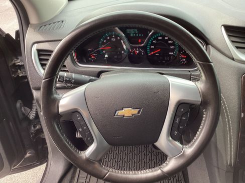 Used 2017 Chevrolet Traverse LT w/ Graphite Special Edition AWD/4WD image 18