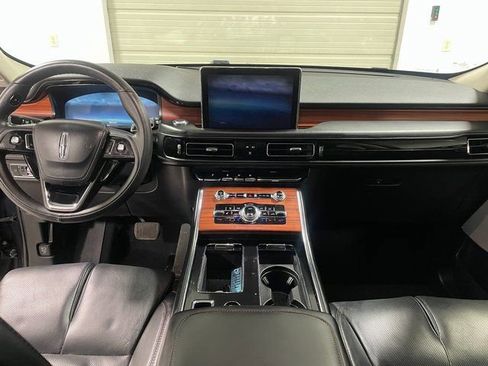 Used 2024 Lincoln Aviator Reserve w/ Equipment Group 201A image 16
