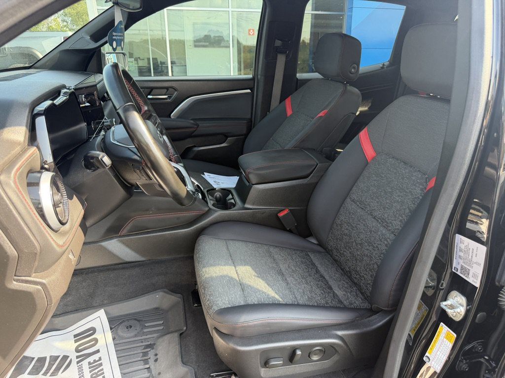 Certified 2024 Chevrolet Colorado Z71 w/ Z71 Convenience Package 2 AWD/4WD image 16