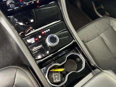 Used 2022 Jeep Grand Cherokee L Limited image 20