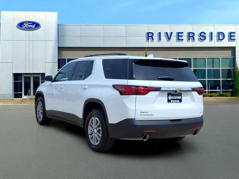 Used 2023 Chevrolet Traverse LT FWD image 5