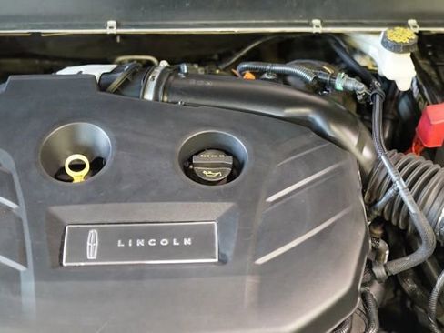 Used 2017 Lincoln MKZ Select w/ Climate Package FWD image 15