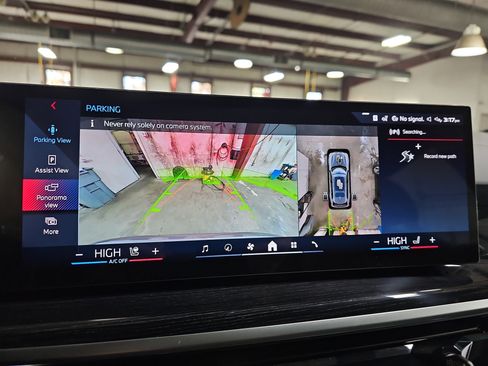 New 2026 BMW X7 M60i image 26