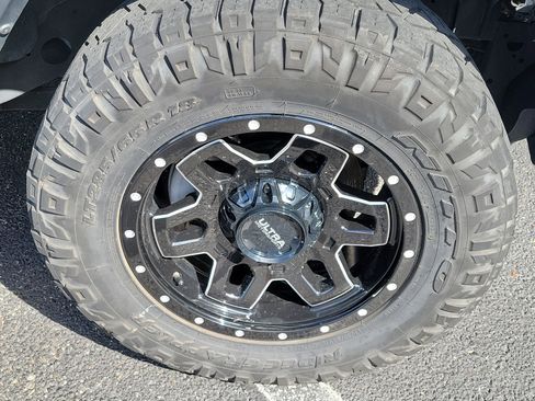 Used 2018 Jeep Wrangler Unlimited Sport S AWD/4WD image 8