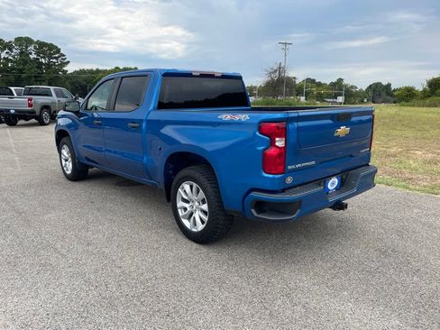 Used 2022 Chevrolet Silverado 1500 Custom AWD/4WD image 3