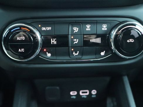 Used 2023 Chevrolet TrailBlazer LT w/ Convenience Package image 20