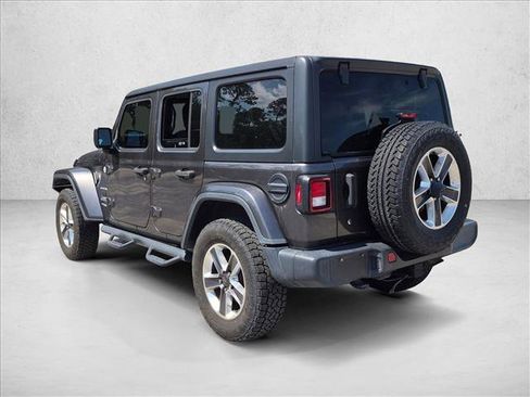 Used 2018 Jeep Wrangler Unlimited Sahara w/ Cold Weather Group AWD/4WD image 7