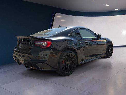 Used 2019 Toyota 86 TRD SE RWD image 5