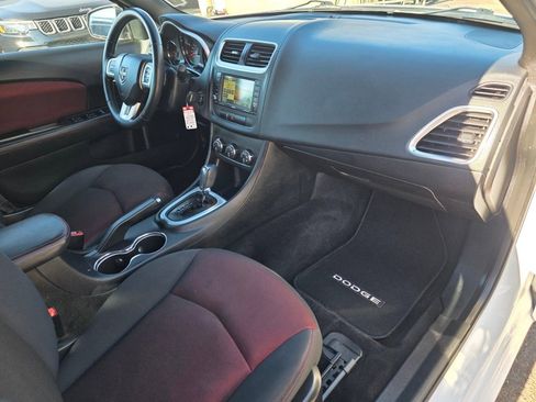 Used 2011 Dodge Avenger Heat image 22