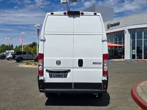 Used 2025 RAM ProMaster 3500 FWD image 5