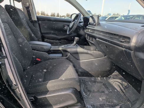 Certified 2023 Honda HR-V LX image 27