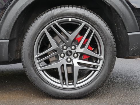 Certified 2025 Ford Explorer ST-Line w/ ST-Line Street Pack image 20