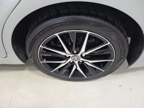 Used 2023 Toyota Camry SE FWD image 37