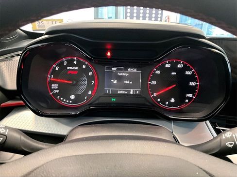 Used 2024 Chevrolet Trax RS image 25