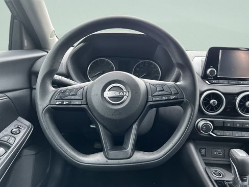 Used 2025 Nissan Sentra S image 18