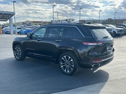Used 2023 Jeep Grand Cherokee Overland w/ Advanced Protech Group III AWD/4WD image 22