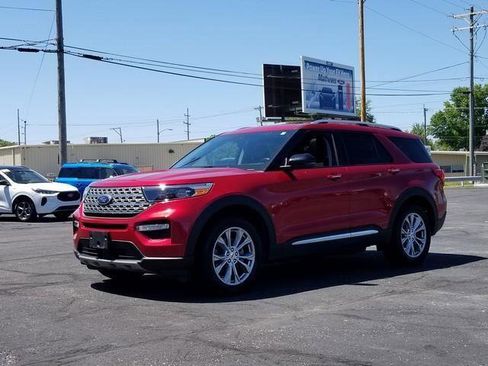 Used 2021 Ford Explorer Limited w/ Equipment Group 301A AWD/4WD image 3